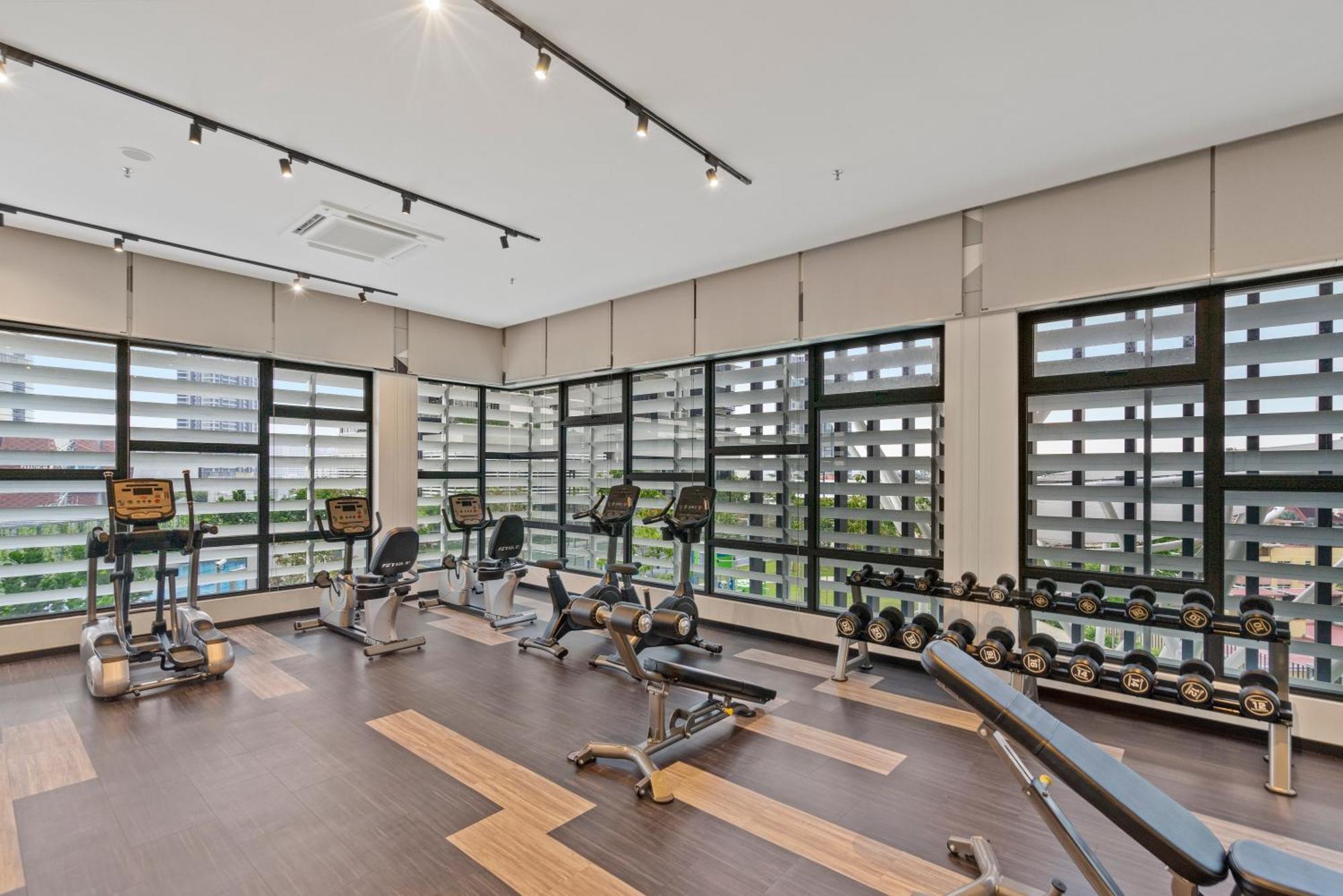 Highpark Suites At Petaling Jaya, Kelana Jaya By Plush Exterior photo