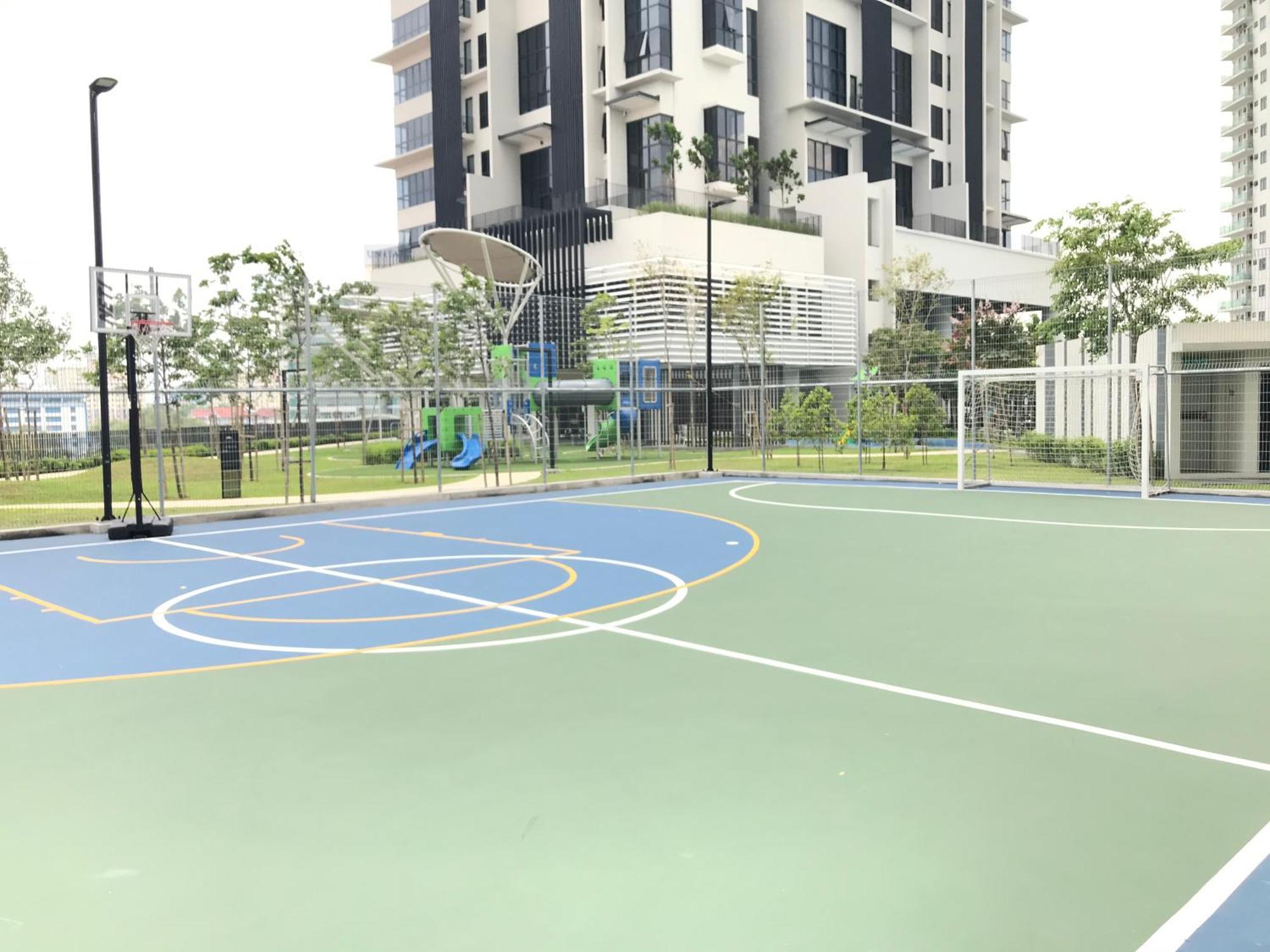 Highpark Suites At Petaling Jaya, Kelana Jaya By Plush Exterior photo