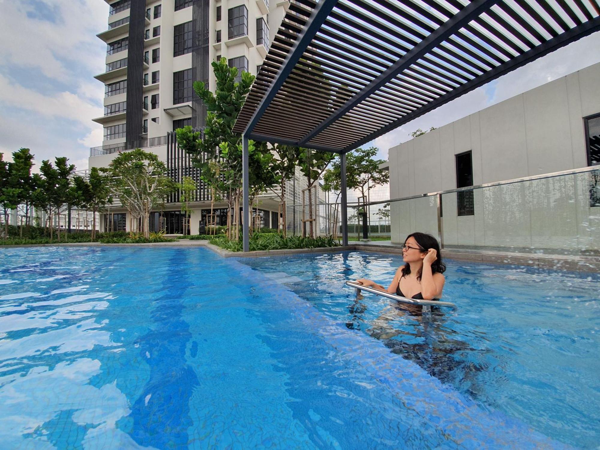 Highpark Suites At Petaling Jaya, Kelana Jaya By Plush Exterior photo