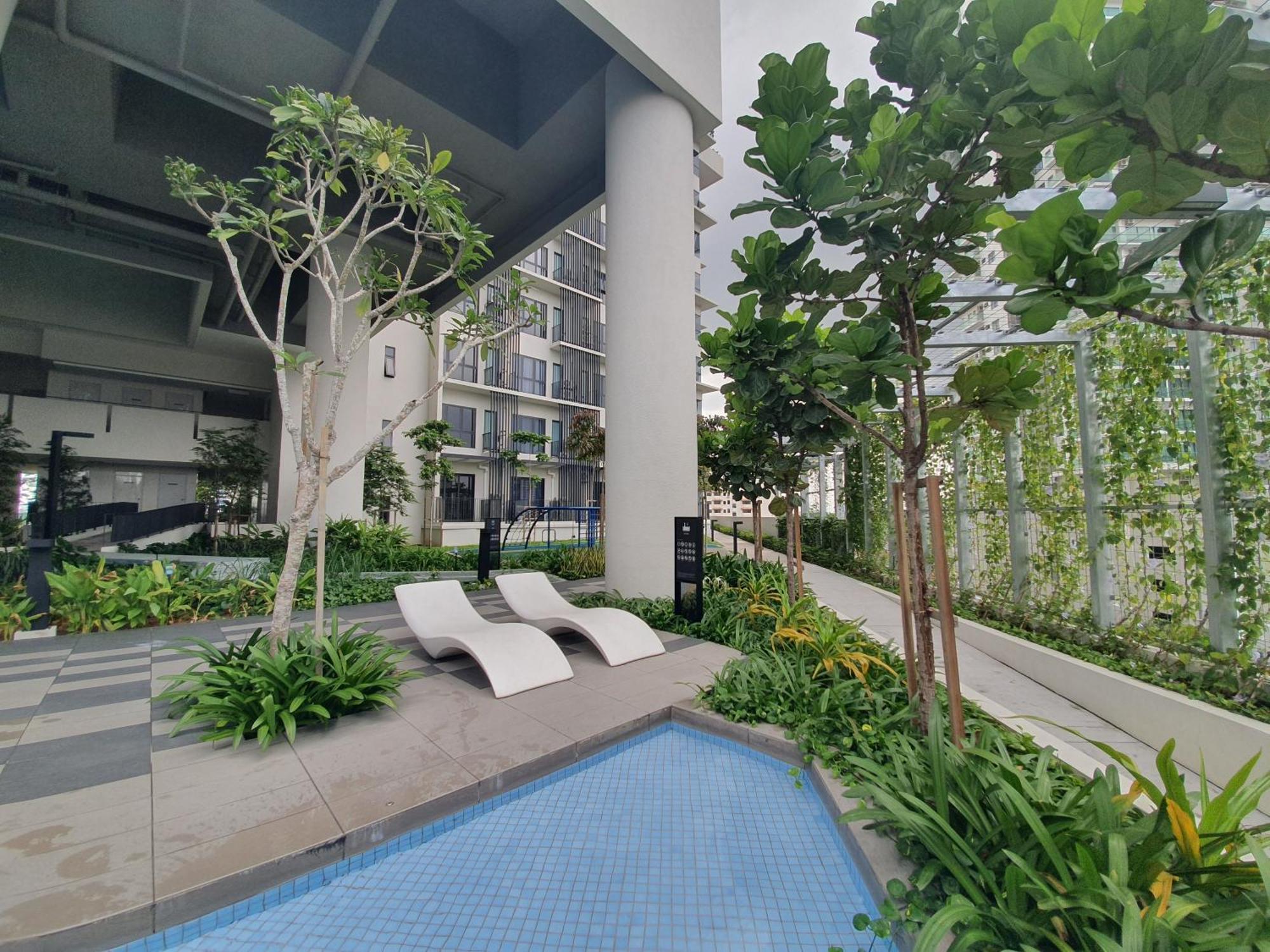 Highpark Suites At Petaling Jaya, Kelana Jaya By Plush Exterior photo