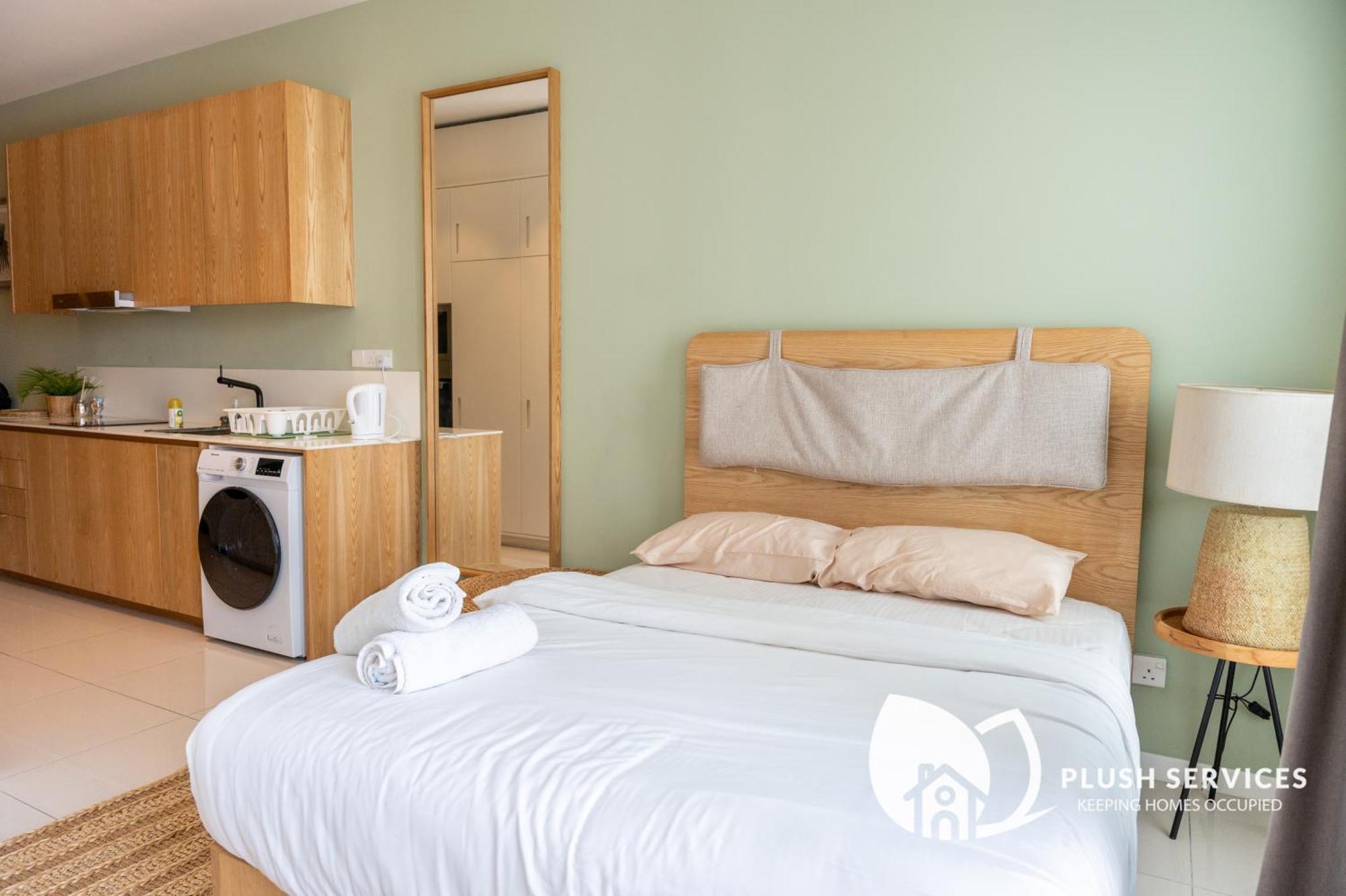 Highpark Suites At Petaling Jaya, Kelana Jaya By Plush Exterior photo